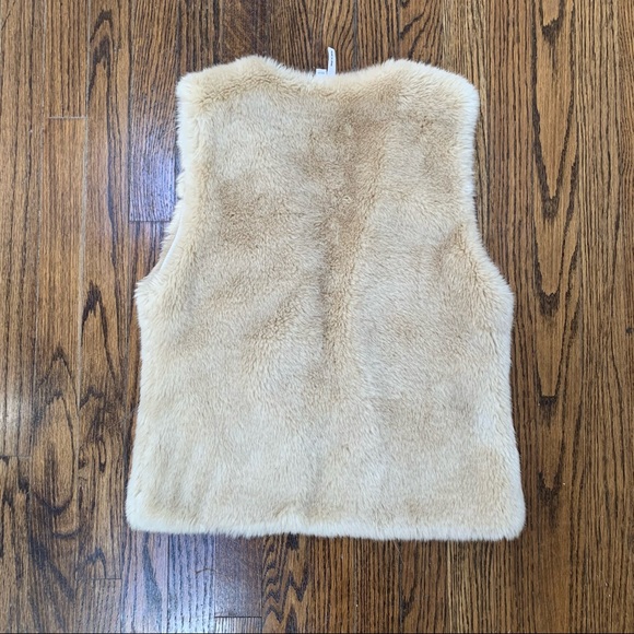 bcbgeneration faux fur vest XS/S - Picture 5 of 5
